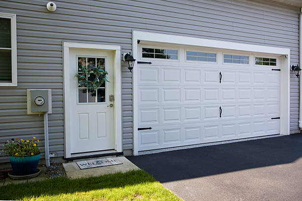24/7 Emergency Garage Door Panel Replacement experts in Farmers Loop, AK